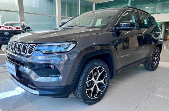 JEEP COMPASS 1.3 T270 TURBO FLEX LONGITUDE AT6 JEEP COMPASS 1.3 T270 TURBO FLEX LONGITUDE AT6